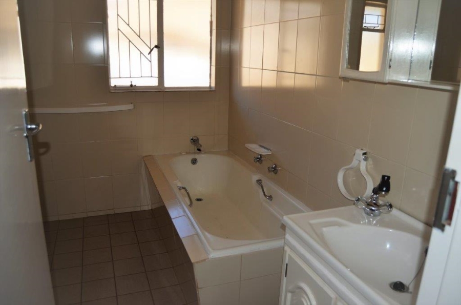 4 Bedroom Property for Sale in Fichardt Park Free State